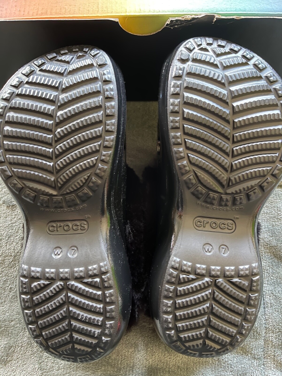 Crocs X KURT GEIGER London Collaboration Fur Trim GLOSSY BLACK Bae Women 7 RARE image 6