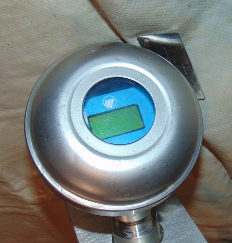 ASSEMBLY Magnetrol Eclipse 705 Guided Wave Radar Transmitter W/ hose & Bracket - Picture 2 of 11