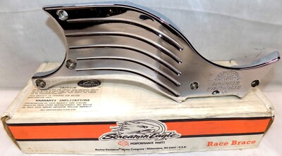 Screamin' Eagle スタビライザー Harley Davidson Screamin Eagle Race Brace Kit, FWD CNTRL FXD