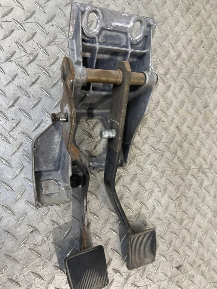 Ford Ranger 3.0 1998-2004 embrague y pedal de freno probado por OEM Foto 4 de 4