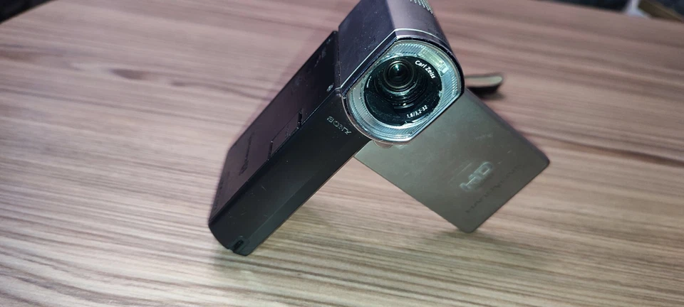 Sony HDR-TG3 Handycam Camcorder Video Camera *PHOTO BUTTON DOESN'T WORK* READ - Image 4 of 4