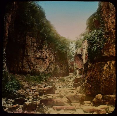 BUXTON DERBYSHIRE LIEBHABERSPRUNG UM 1890 ANTIKES magisches Laternendia TÖNTES FOTO