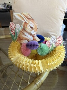 Vintage Easter Bunny Eggs Honeycomb Tissue Die Cut Centerpiece Pat Pend Beistle