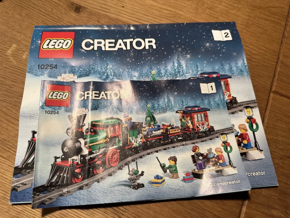 LEGO 10254 Winter Holiday Train, Foto 3 von 5