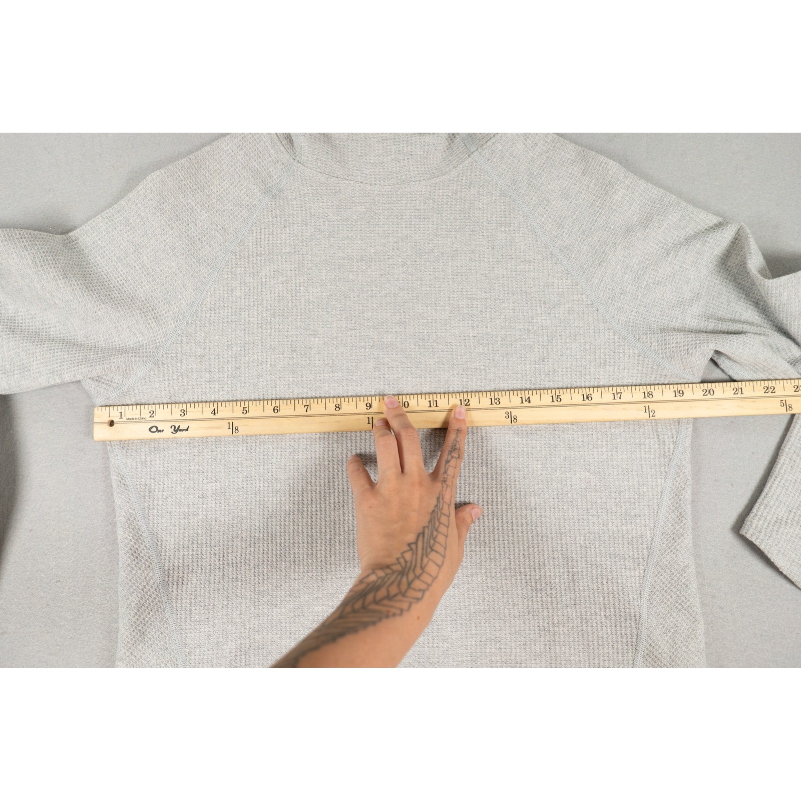 Kuhl Womens Turtleneck Top Waffle Knit Raglan Sleeve Grey Size M Gorpcore image 8