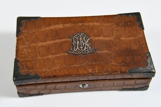 C55L80 Cofanetto in pelle (goffrato) e argento 925 applicazioni Dublino (?) 1900 circa