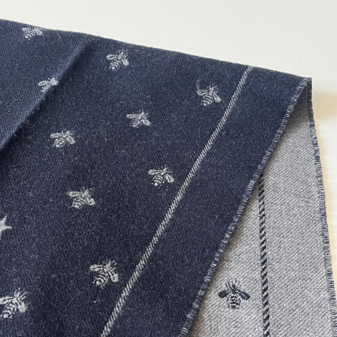 Extreme Gucci Star Bee Pattern Reversible Muffler - image 6