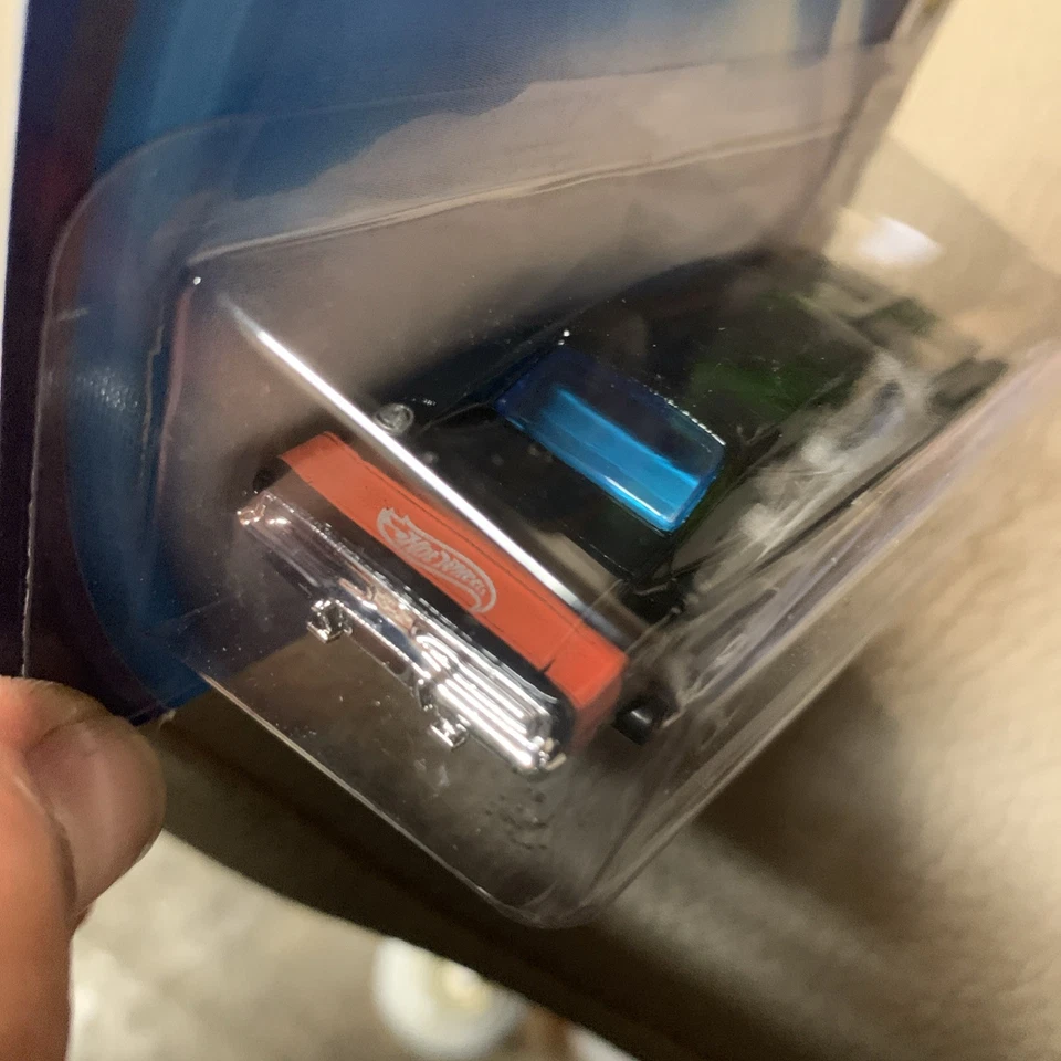 Hot Wheels 2004 #002 First Editions 2 de 100 Dodge Charger 1969 Preto 5SPs B3528 - Imagem 4 de 4