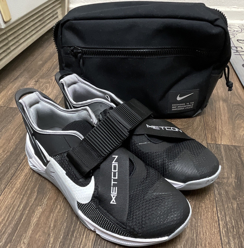 Nike Metcon Men's Black White Trainer Shoes Mesh Low Top with Carry Bag