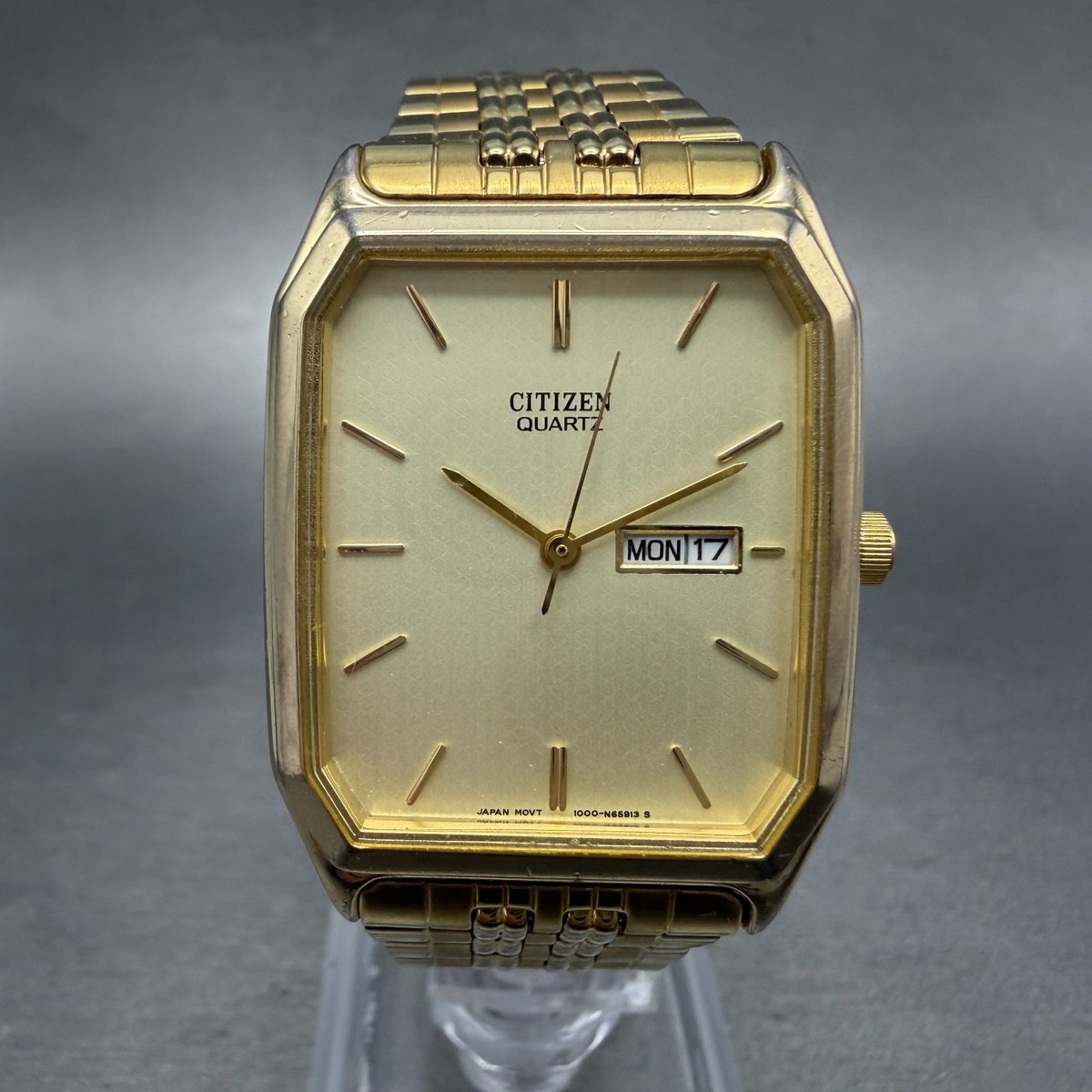 Citizen Tank Watch Men 27mm Champagne Dial Gold Tone Daydate 1000