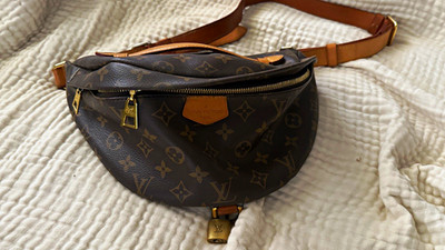 Louis Vuitton Monogram Brown Zip Crossbody Bag w/ Adjustable Strap