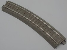 Voie C Rail courbe R2 437.5 mm 24.3° - Märklin 24224