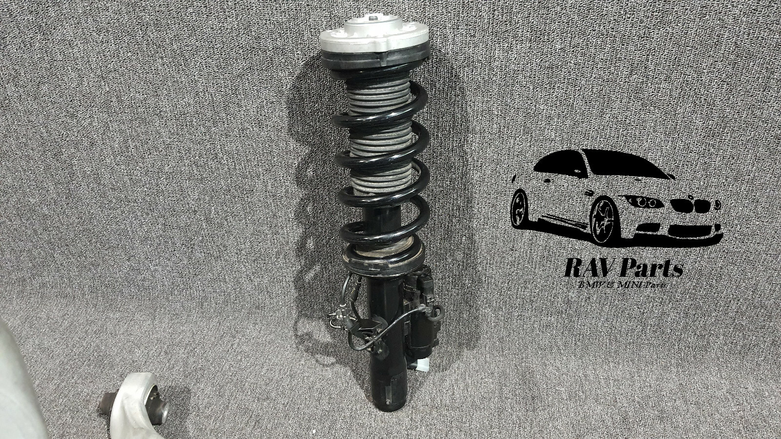 BMW G14 G15 G16 LEFT FRONT EDC ABSORBER LINKS FEDERBEIN 