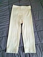 VTG Lecien Japanese White/Cream/Ivory Shapewear/Leggings Lace Bow L/XS