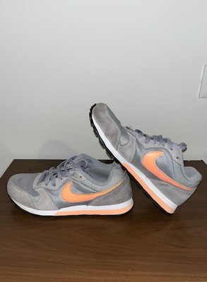 Nike Sneaker | WMNS MD Runner 2 | Grau Orange | Damen - Größe 38 Y2K