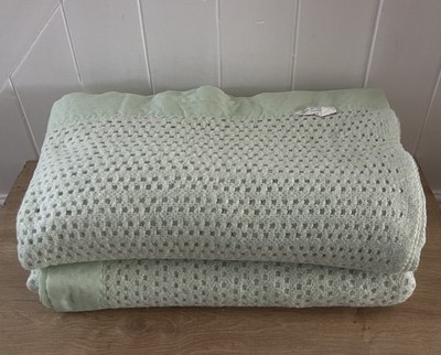 2 x Vintage Waben hellgrün Zelldecke 216 cm x 205 cm Retro warm Überwurf