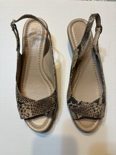 NWOT Ladies M S Foot Glove Leather Sling Back Sandals Size 6.5 Low Heel holidays