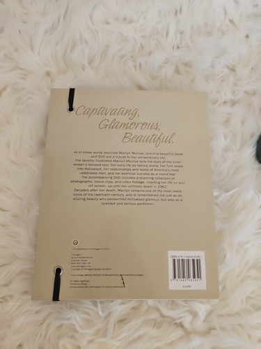 Marilyn Monroe 2012 Book With Pictures & DVD Collectible - Picture 2 of 5
