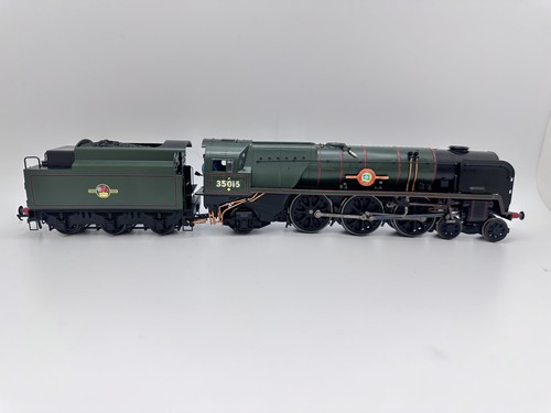 Hornby R2310 Spurweite OO BR Handelsmarine Klasse umnummeriert 35015 Älteste Fyffes | Condition: Used
