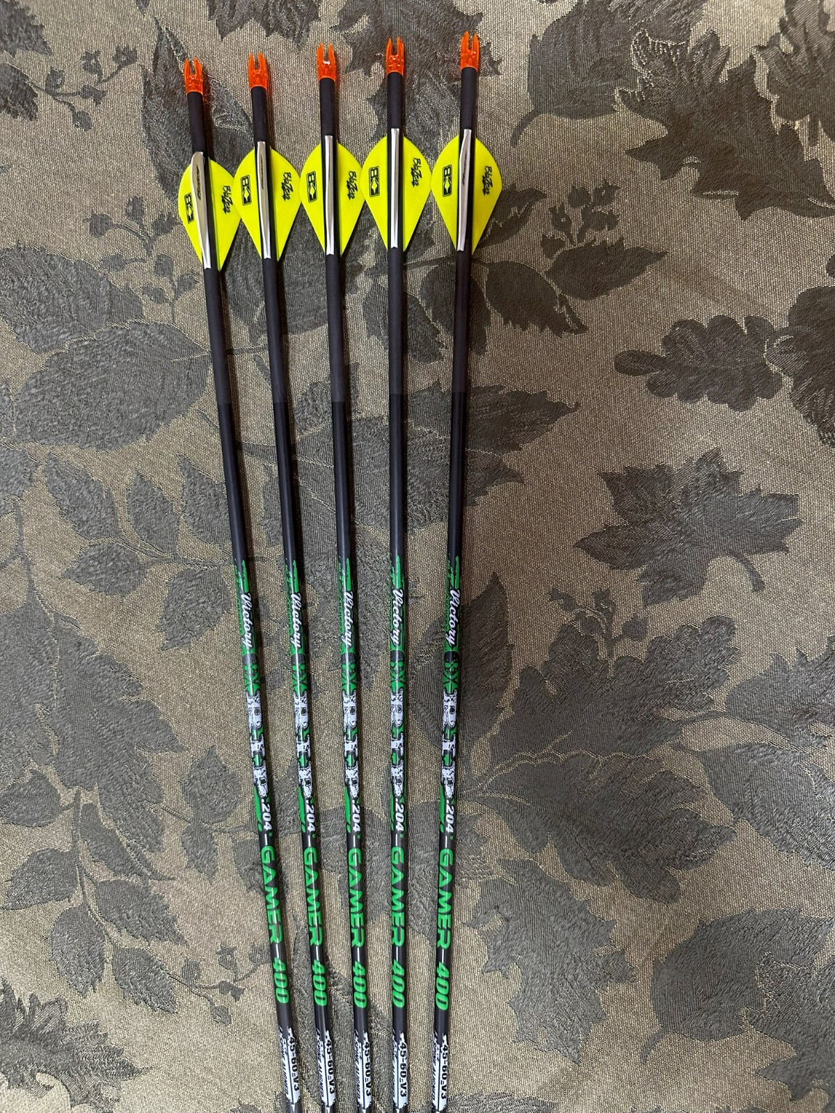 Victory RIP 400 Gamer Arrows Arrows Cut at 301/4" w/Inserts & Easton