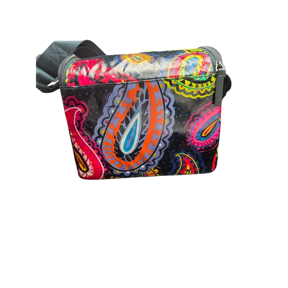Vera Bradley Bolsa Refrigeradora de Almoço Isolada Paisley Grande Multicolorida Caprichosa  - Imagem 3 de 4