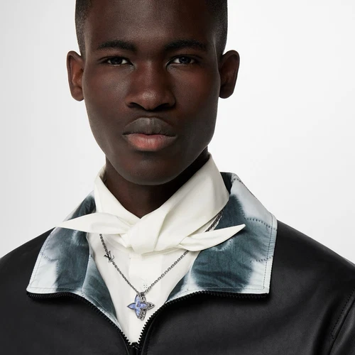 LOUIS VUITTON（LV） Ciondolo medaglione fiori Louis Vuitton (esaurito)