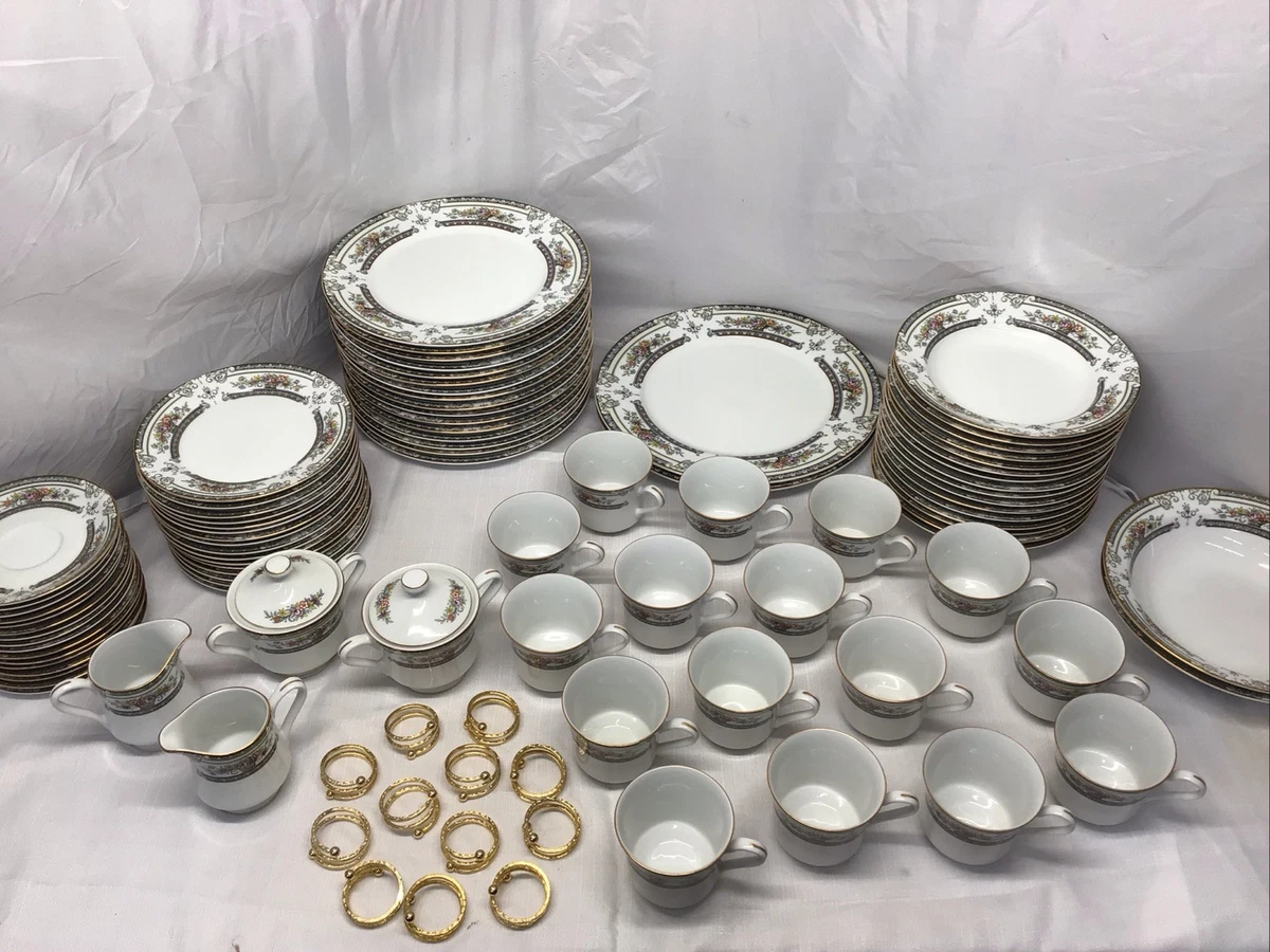 Ensemble de 16 pièces de mitasses Seyei en porcelaine fine du Japon 1030, or blanc - France
