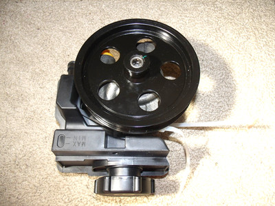 2006-2011 Ford Focus TAUTOY Power Steering Pump and Reservoir 96-74326 NEW