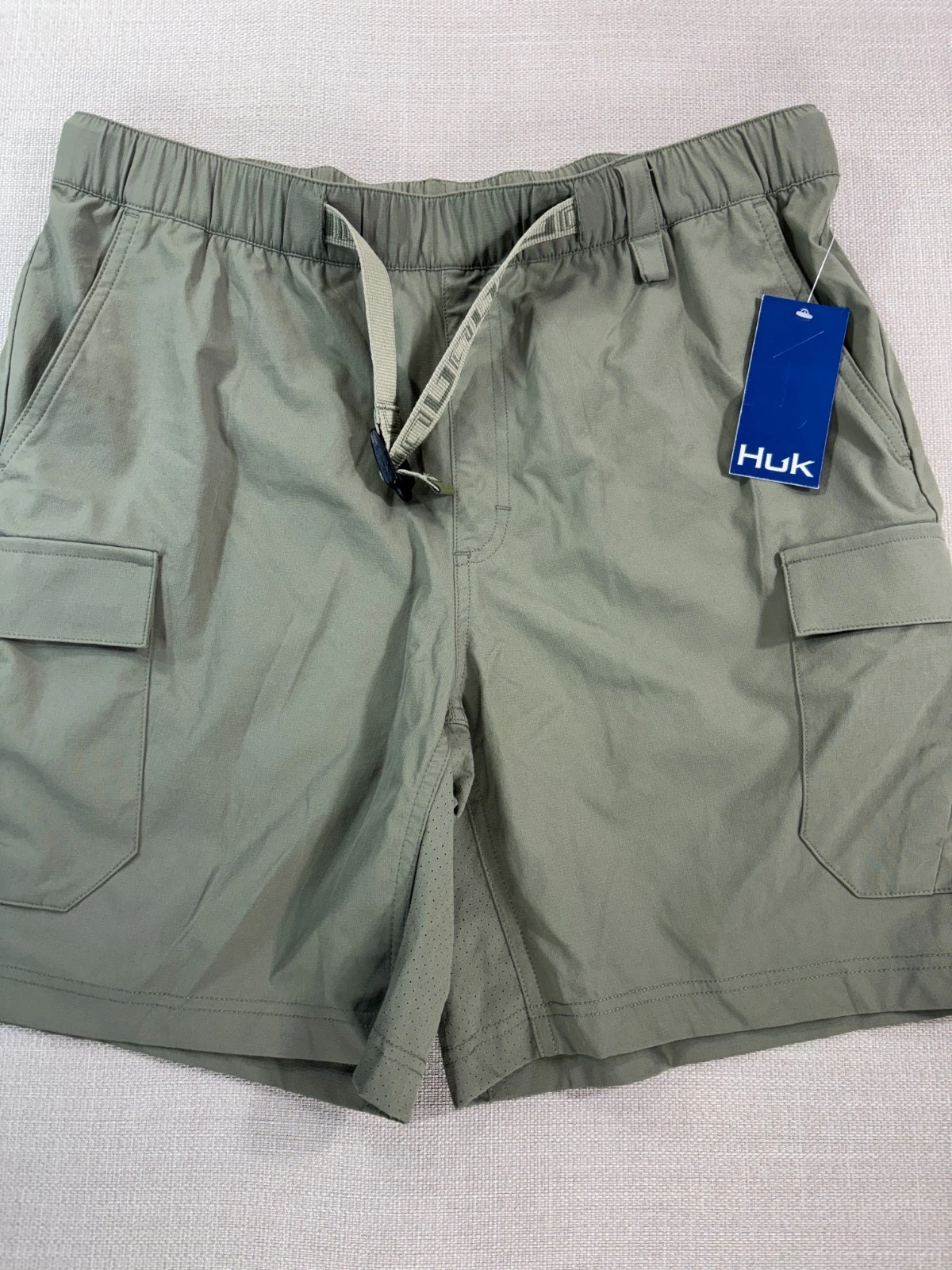 Huk Creekbed Cargo Fishing Shorts Olive NWT Size Medium 7" Inseam
Opens in a new window or tab