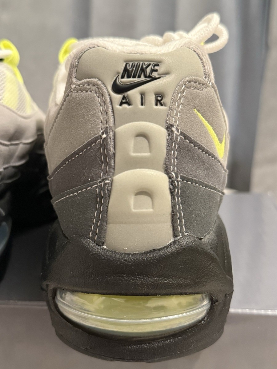 Nike Air Max 95 OG Big Bubble NEON Women's size 10 Men’s 8.5 -Brand NEW with Box — product photo 13 of 19