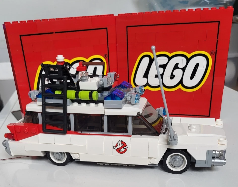 LEGO Ideas 21108 Ghostbusters Ecto-1, photo 2 of 5