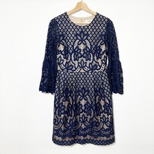 Eliza J Romantic Lace Bell Sleeve Cocktail Dress Navy Nude Sz 4