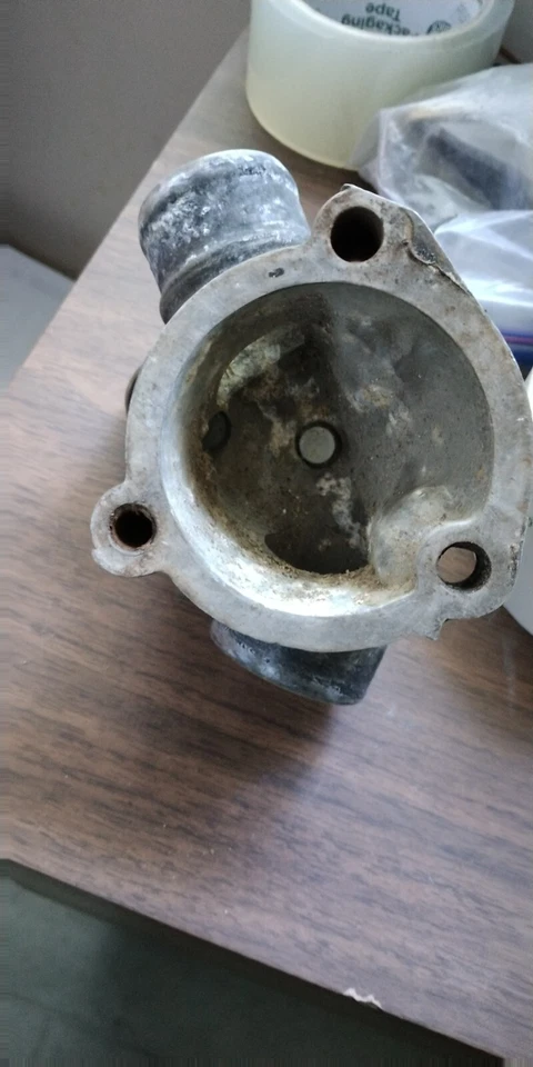 1172012630 CARCASA TERMOSTATO M116 M117 420SEL 560SEC 560SEL 560SL con transmisor de temperatura Foto 3 de 4