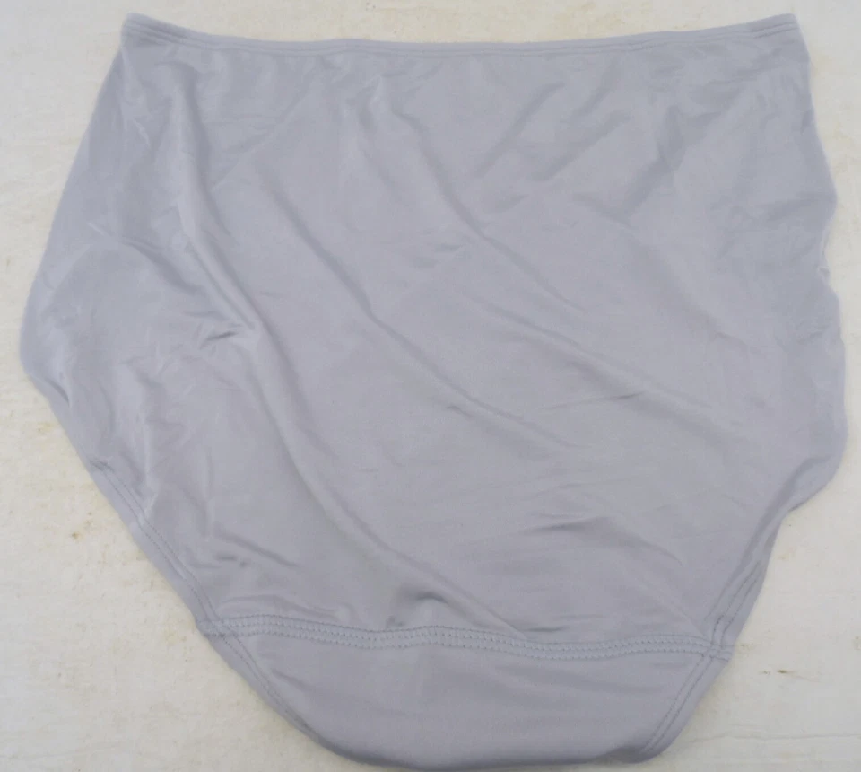 Fruit of the Loom Women's Hi-Cut Panty Gray Size 11/4XL New w/o Tags - Image 2 of 2