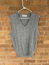 Vintage 70s Career Club Gray Cable Knit Sweater Vest Sz L Unisex Grandpa Prep