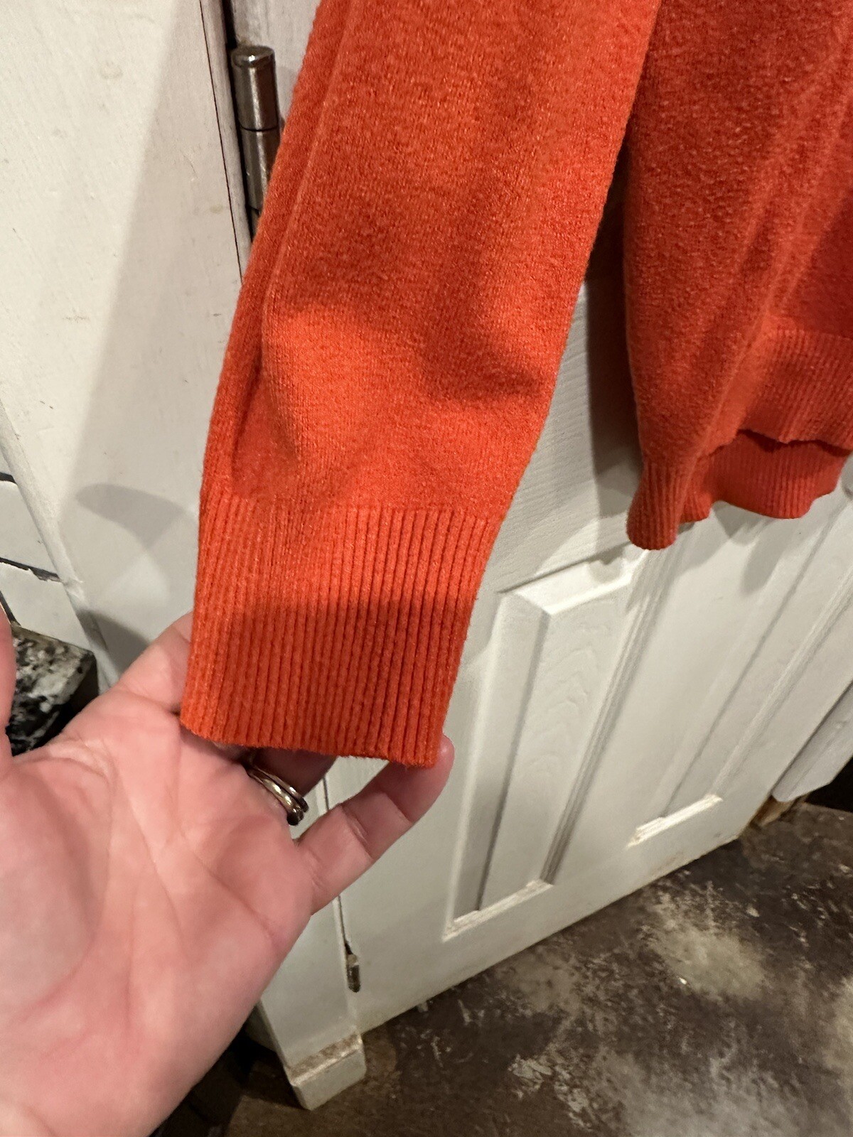 “TR. notes” Red Sweater Woman’s Split Sides Detai… - image 3