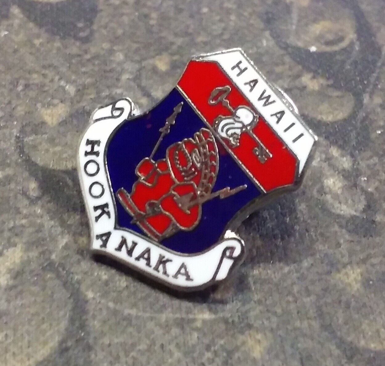 Hawaii Air National Guard pin badge HOOKANAKA Red
