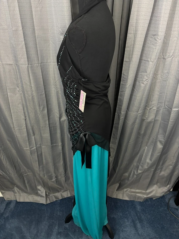 Maxi Vestido De Colección Colección XOXO Cuello Halter Baile de graduación L Negro Verde azulado Lentejuelas Cachicho Foto 3 de 4