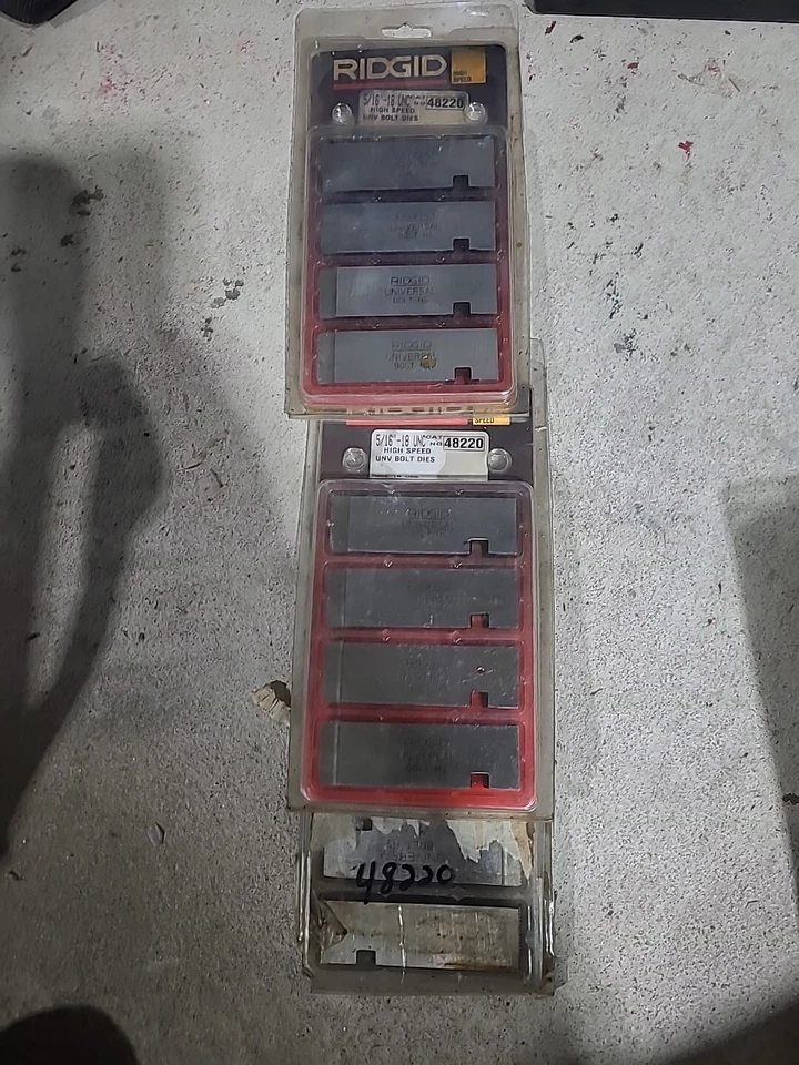 3 RIDGID 48220 5/16"-18 UNC BOLT THREADING DIES RH HIGH SPEED - Image 2 of 3