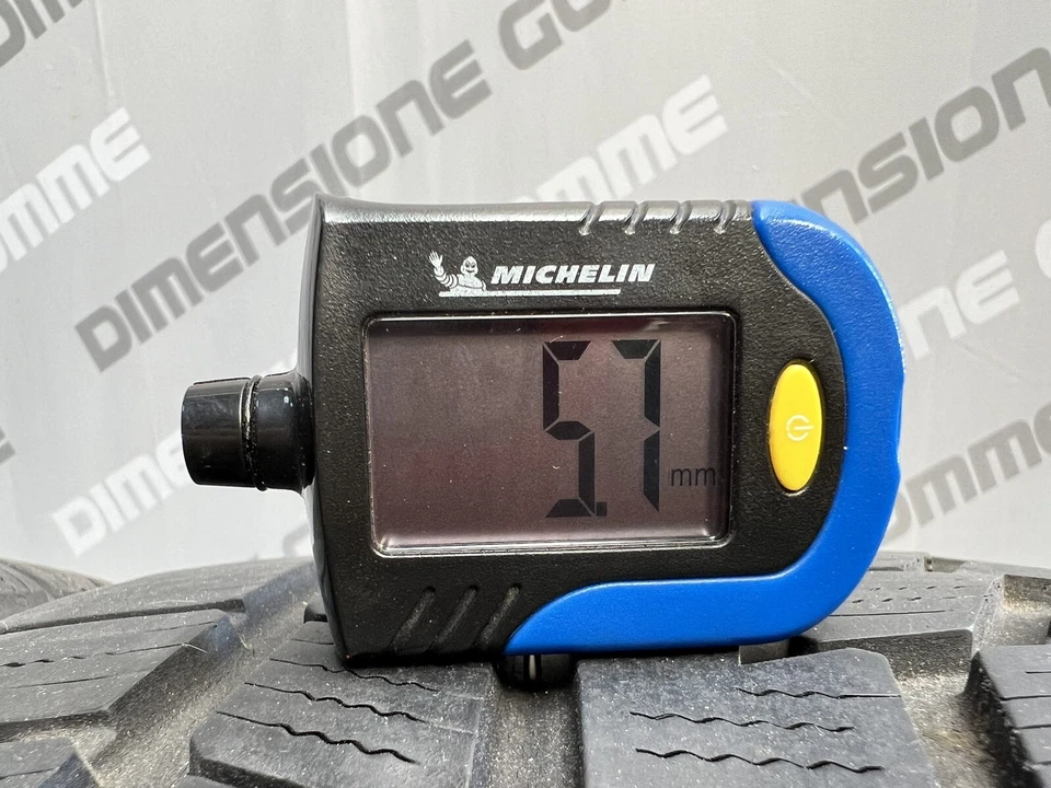 4 GOMME NOKIAN 225 45 17 91W M+S USATE INVERNALI mm 4,5-5,7 65/75% DOT0915 - Immagine 4 di 4