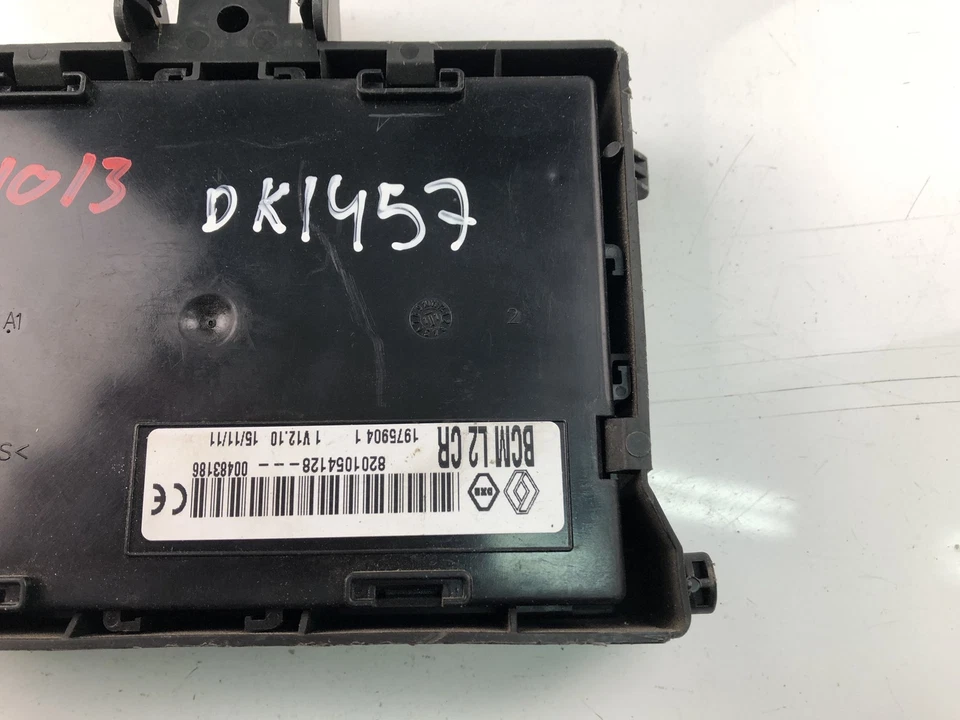 Centralina Reggiseno Renault Clio IV 8201054128 17691516 - Immagine 2 di 4