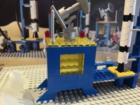 LEGO SPACE 483 ALPHA-1 ROCKET BASE COMPLETE w Instructions Box Parts Hollow Figs