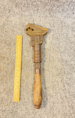 Antique Bemis & Call Co Hawk Bill Wood Handle Pipe Wrench Tool 16'' Length USA