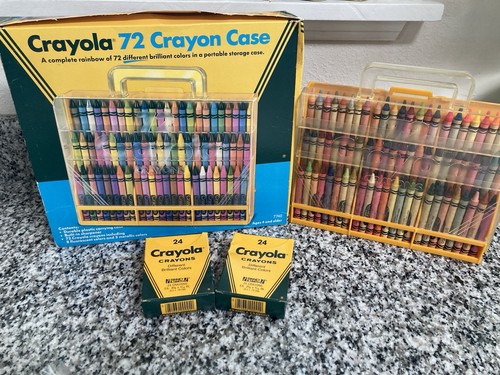 Crayola 72 Crayon Case Model 7740 Multicolor Crayons with Storage Case Mint