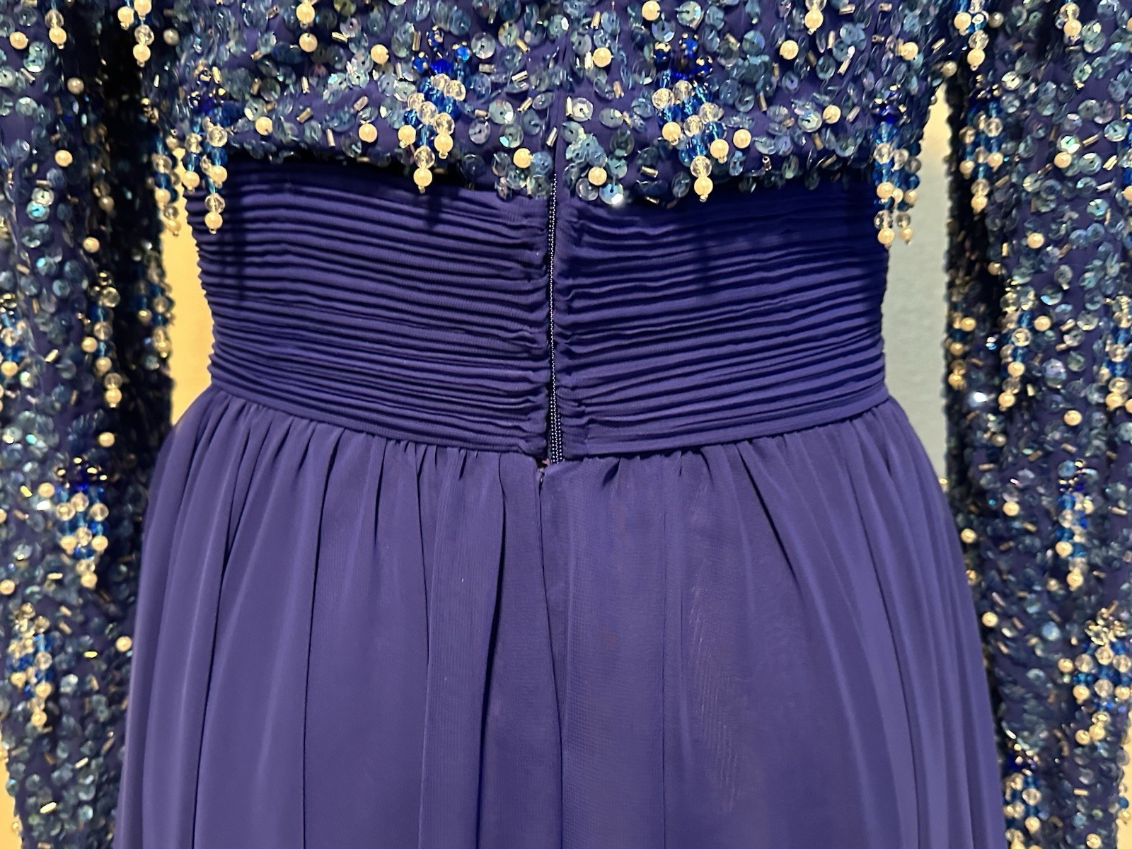 Vintage Victoria Royal Ltd Womens Size 8 Blue Beaded Evening Gown Formal Dress