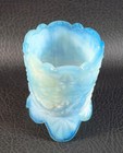 Boyd's Crystal Art Glass DAISY & BUTTON TOOTHPICK HOLDER #1 GATEWAY BLUE 12-6-78 — photo 2