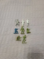 Louis Marx Company German American Soldiers Military Army  1963 2" 8 piece lot