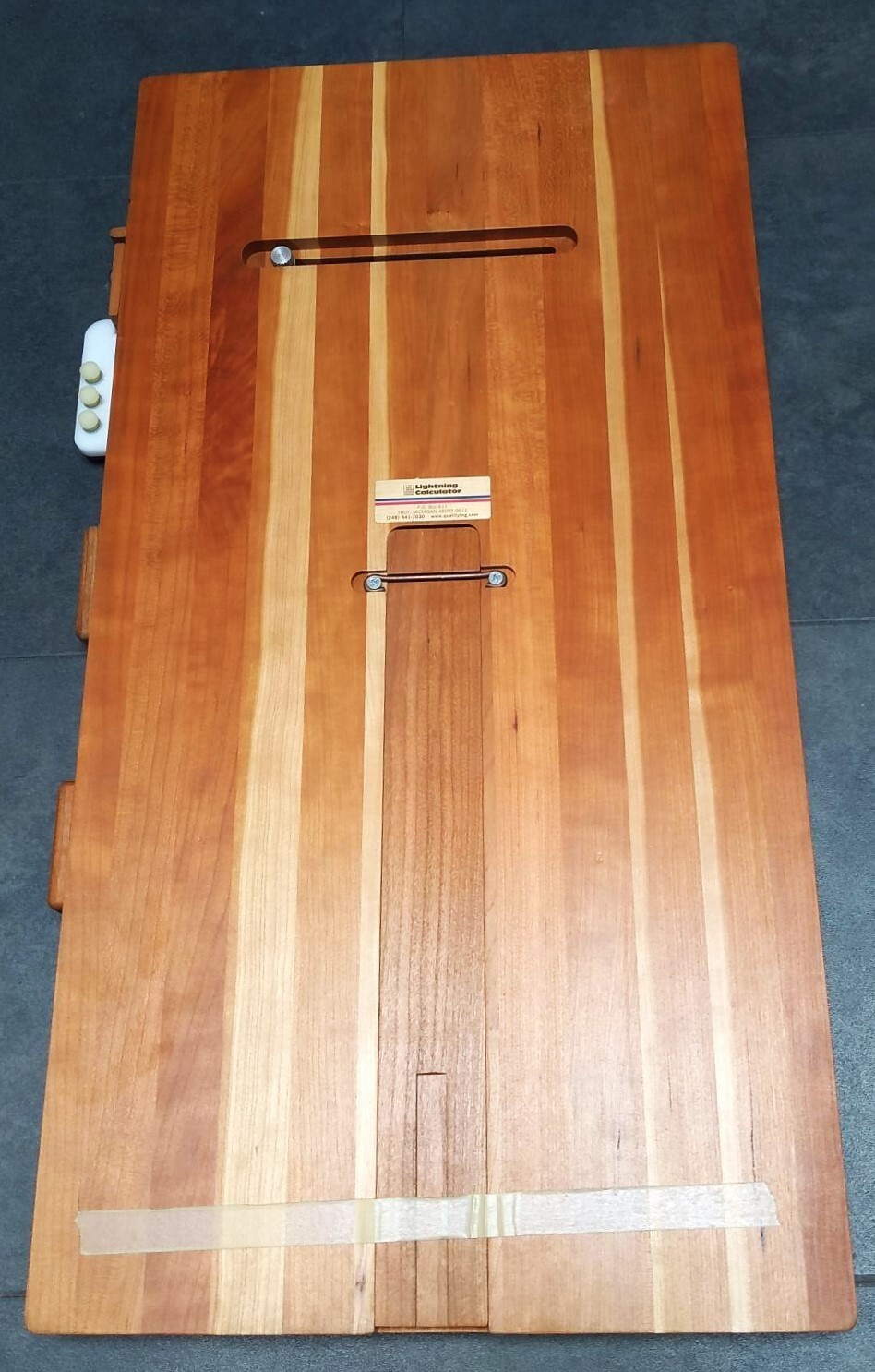 Model WD7 Lightning Calculator (Quincunx or Galton board). Six sigma