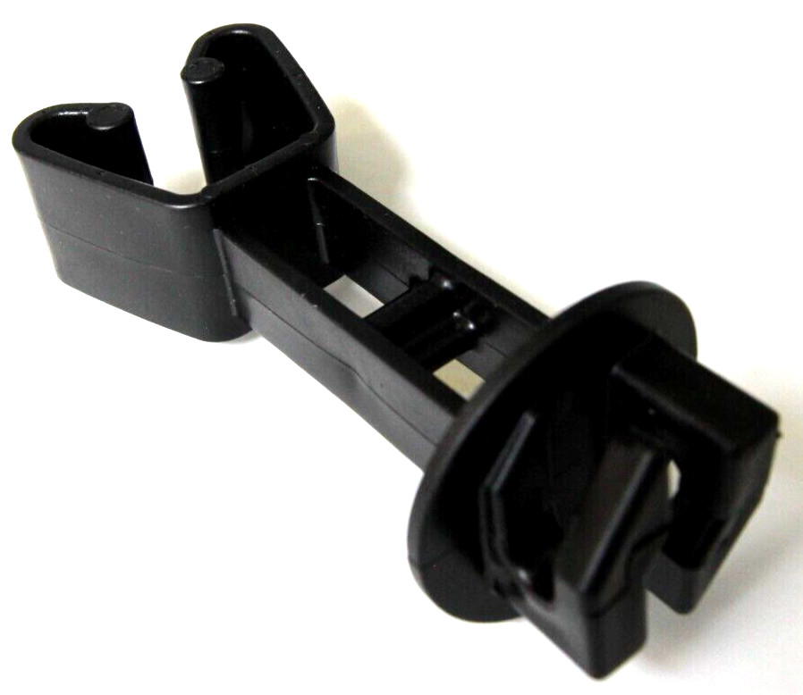 DARE SNUG-SU-25 Black Polyethylene Chain Link Fence Insulator (bag of 25)