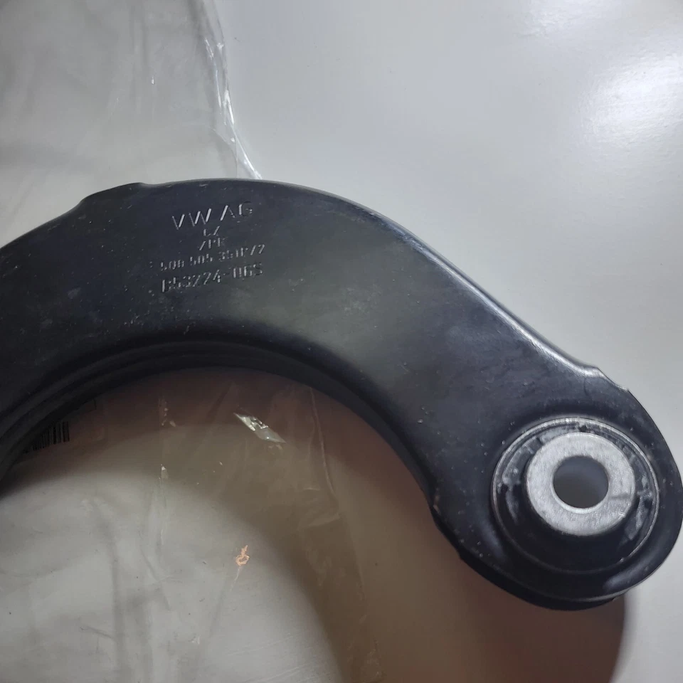Nuevo Brazo de Control Superior Trasero Original AUDI A3 Sportback 8V 5Q0505323D  Foto 3 de 4